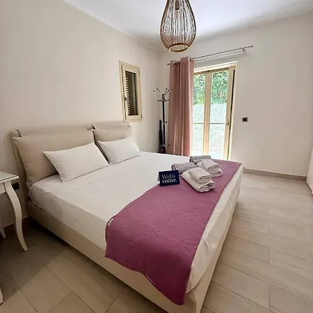 Makis & Lena's Villa Zvoronáta