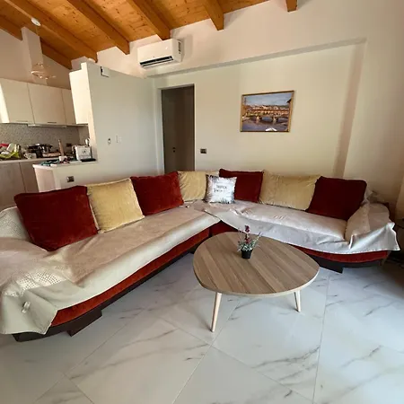 Makis & Lena's Villa
