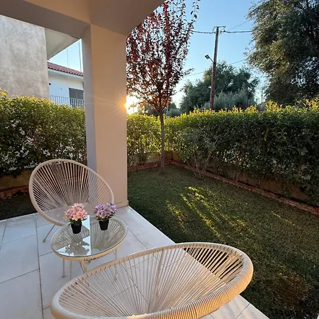 Villa Makis & Lena's *